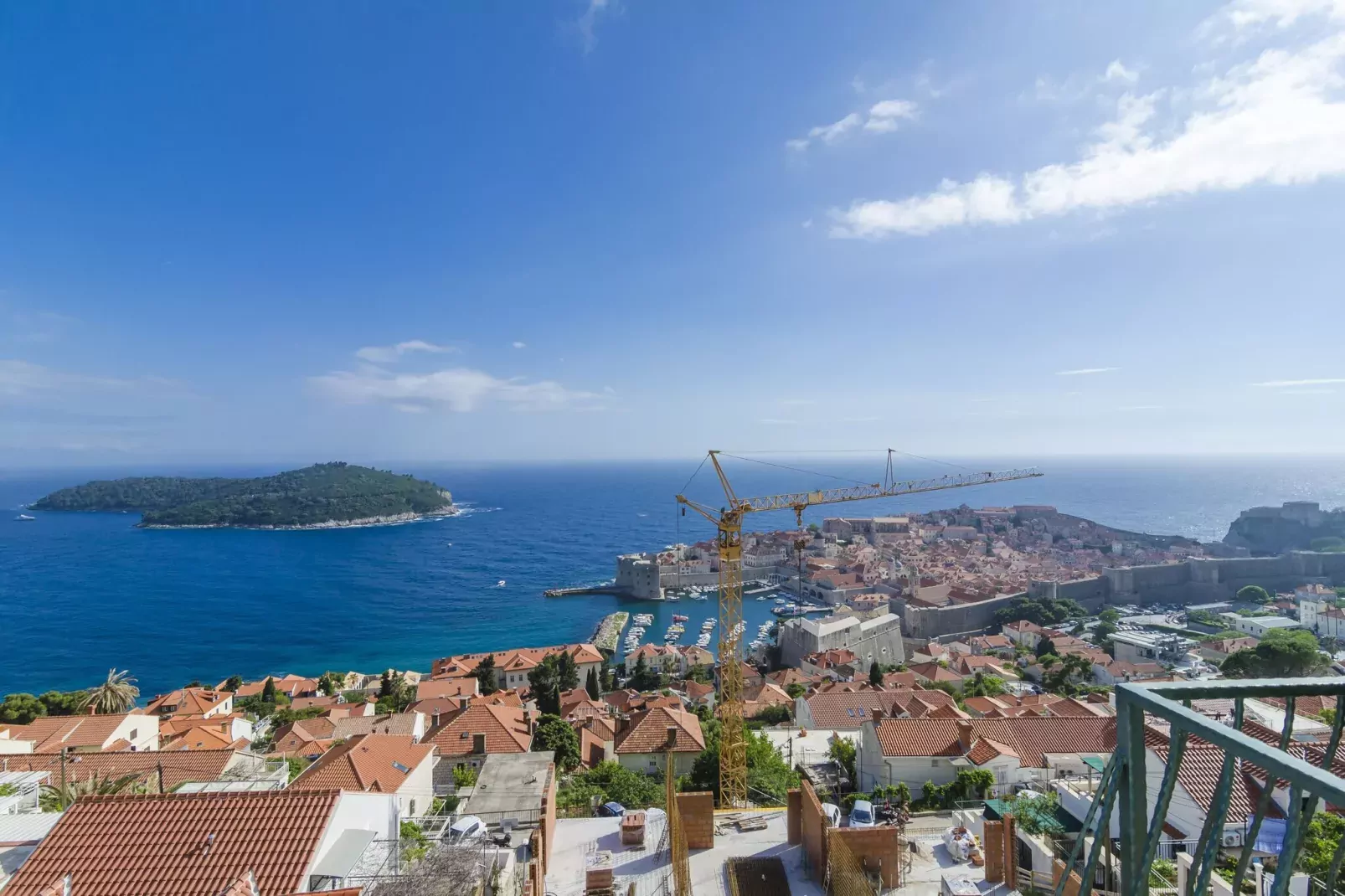 Medi Apartment - Two-Bedroom Apartment with Terrace and Sea View-View