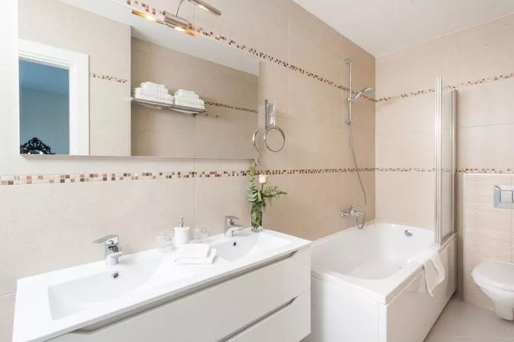 Villa Dupcic - Five-Bedroom Villa with Private Pool and Sea View-Salle de bain