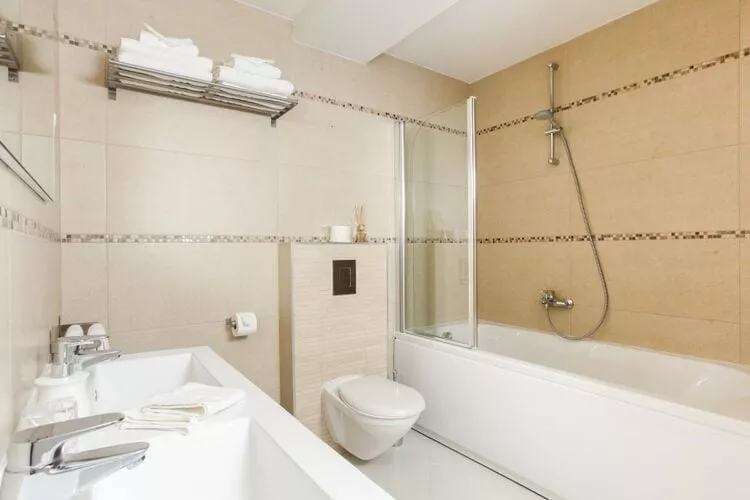 Villa Dupcic - Five-Bedroom Villa with Private Pool and Sea View-Salle de bain