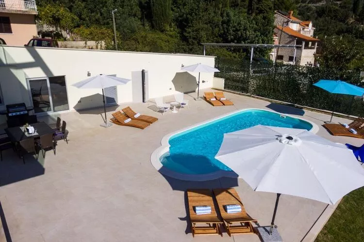 Villa Dupcic - Five-Bedroom Villa with Private Pool and Sea View-Piscine
