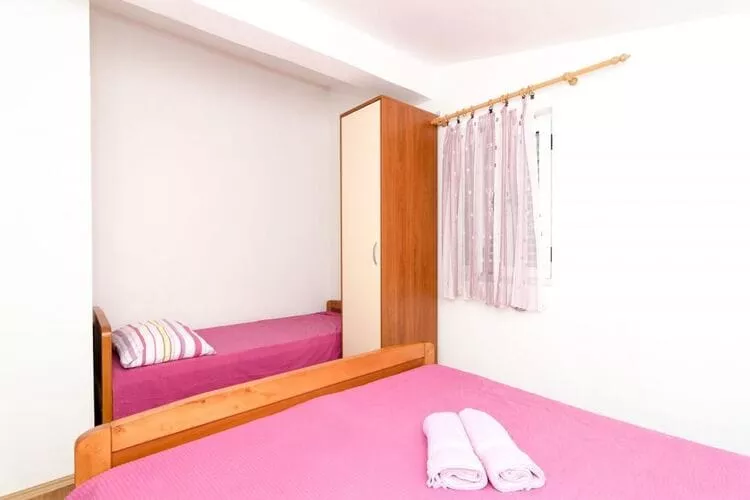 Apartments Ereš Zuronja-One-Bedroom Apartment with Sea View 1-Schlafzimmer