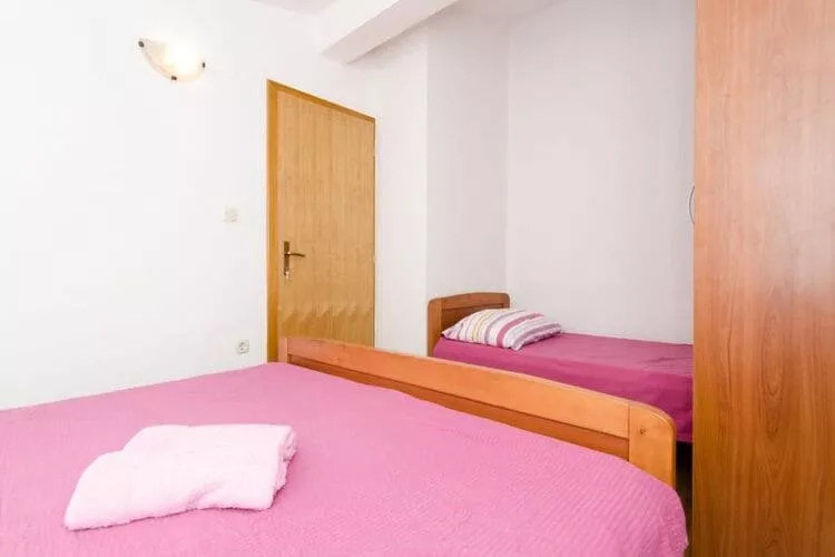 Apartments Ereš Zuronja-One-Bedroom Apartment with Sea View 1-Schlafzimmer