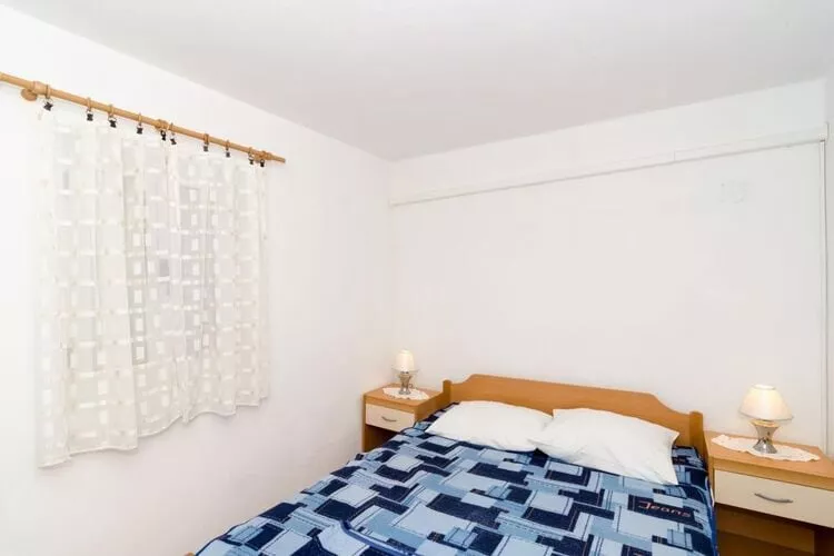 Apartments Ereš Zuronja-One-Bedroom Apartment with Sea View 3-Schlafzimmer