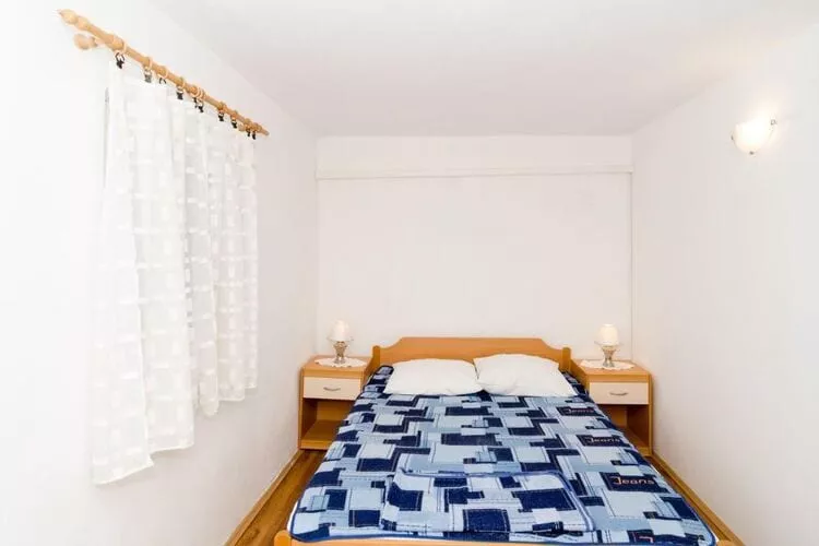Apartments Ereš Zuronja-One-Bedroom Apartment with Sea View 3-Schlafzimmer