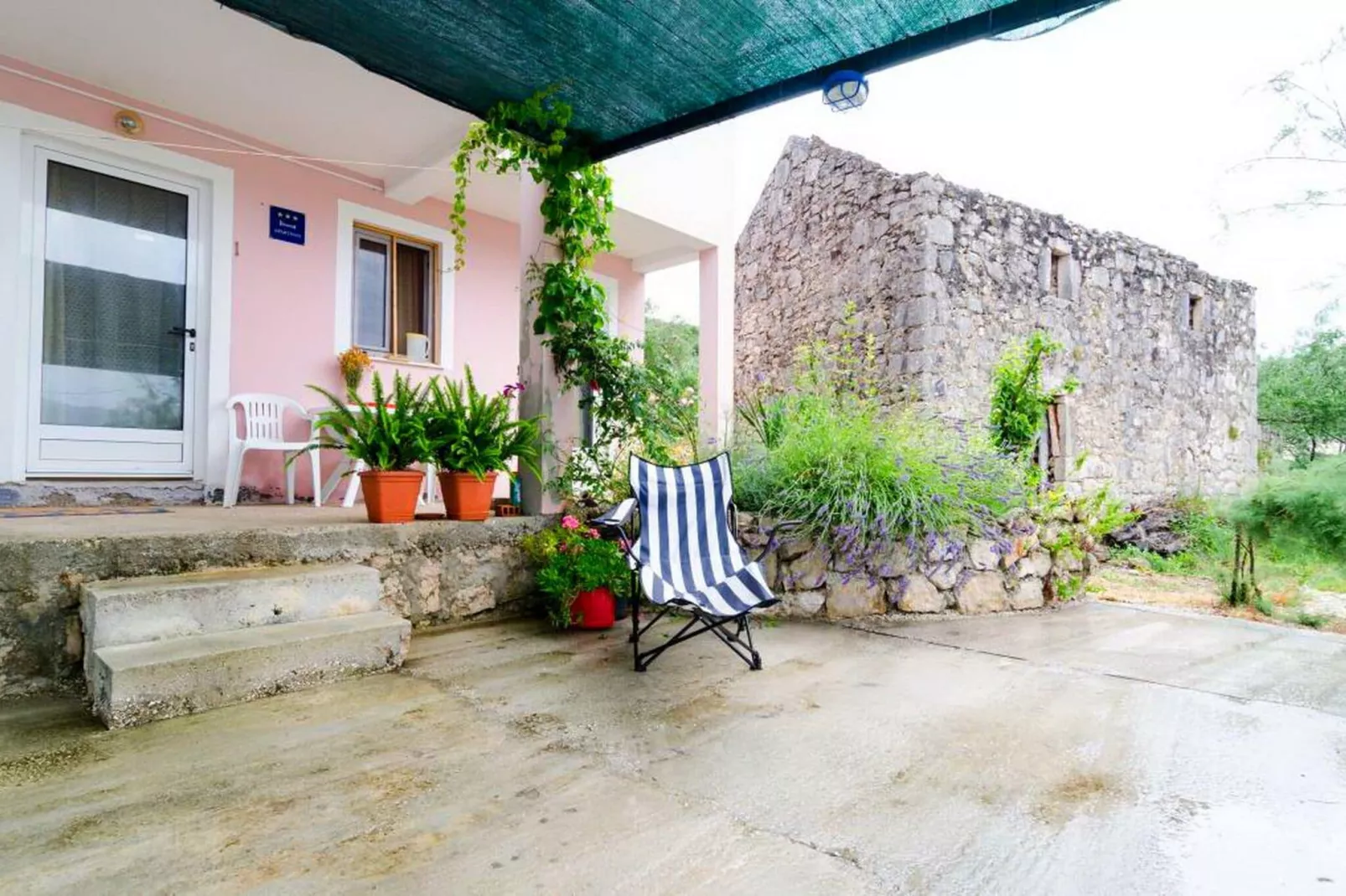 Apartments Ereš Zuronja-One-Bedroom Apartment with Sea View 3-Außenbereich