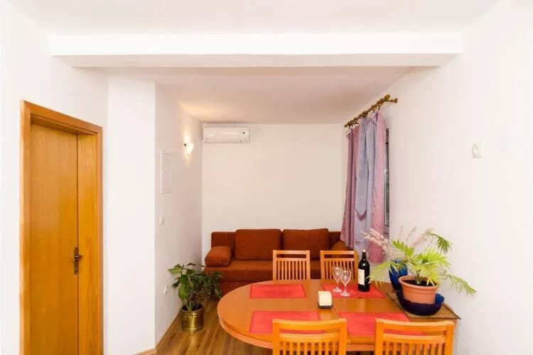 Apartments Ereš Zuronja-One-Bedroom Apartment with Sea View 3-Innen