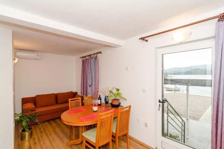 Apartments Ereš Zuronja-One-Bedroom Apartment with Sea View 3-Innen