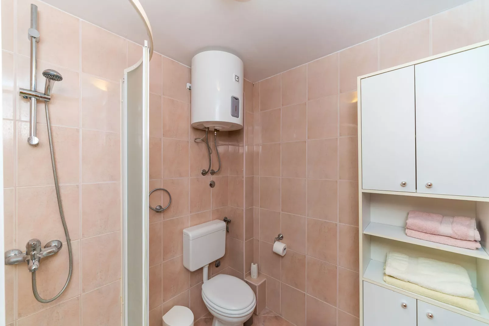 Apartments Princ Hrvoje- One-Bedroom Apartment with Balcony- 1-Salle de bain