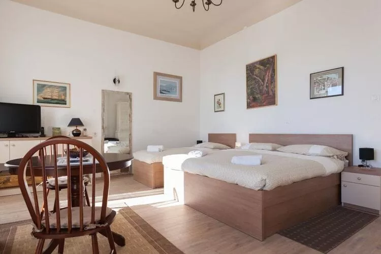 Villa Iveta - Two-Bedroom Apartment with Terrace and Sea View (Nikša)-Bedroom