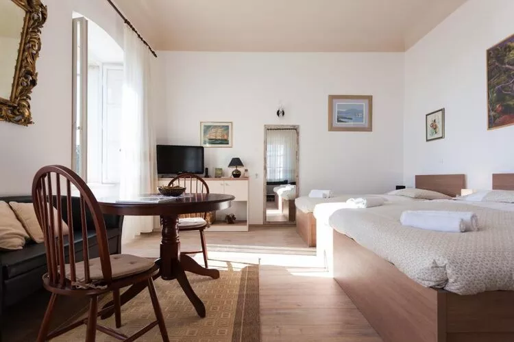 Villa Iveta - Two-Bedroom Apartment with Terrace and Sea View (Nikša)-Bedroom