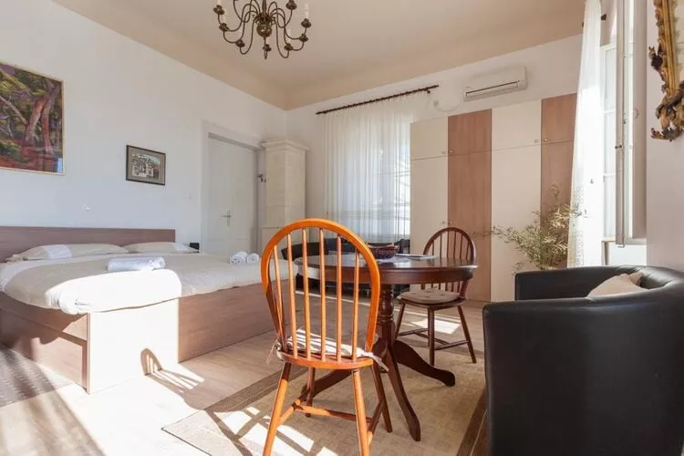 Villa Iveta - Two-Bedroom Apartment with Terrace and Sea View (Nikša)-Bedroom