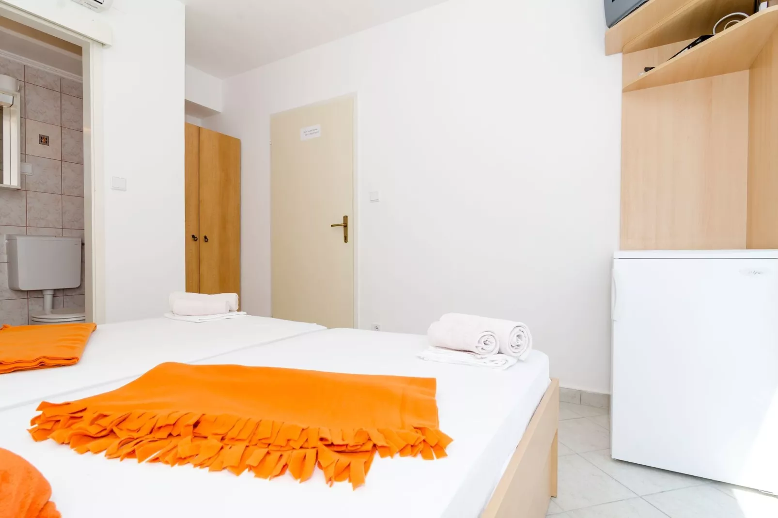Guest House Daniela - Comfort Double Room with Sea View - SOBA 2-Schlafzimmer