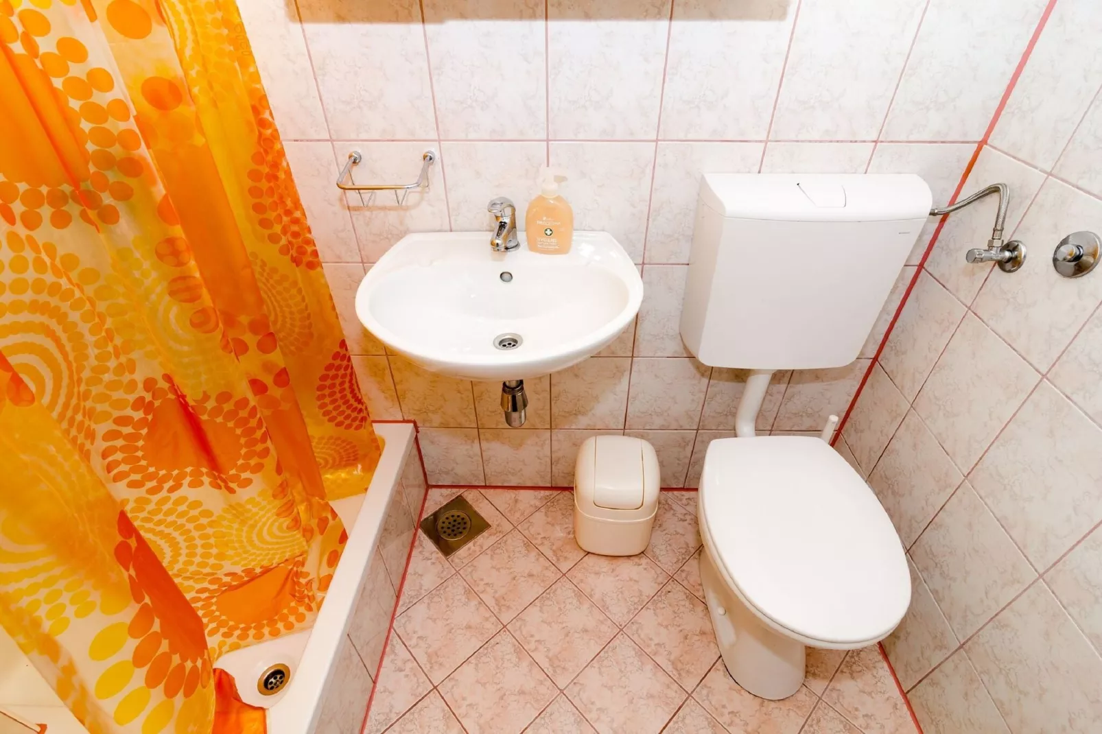 Guest House Daniela - Comfort Double Room with Sea View - SOBA 2-Badezimmer