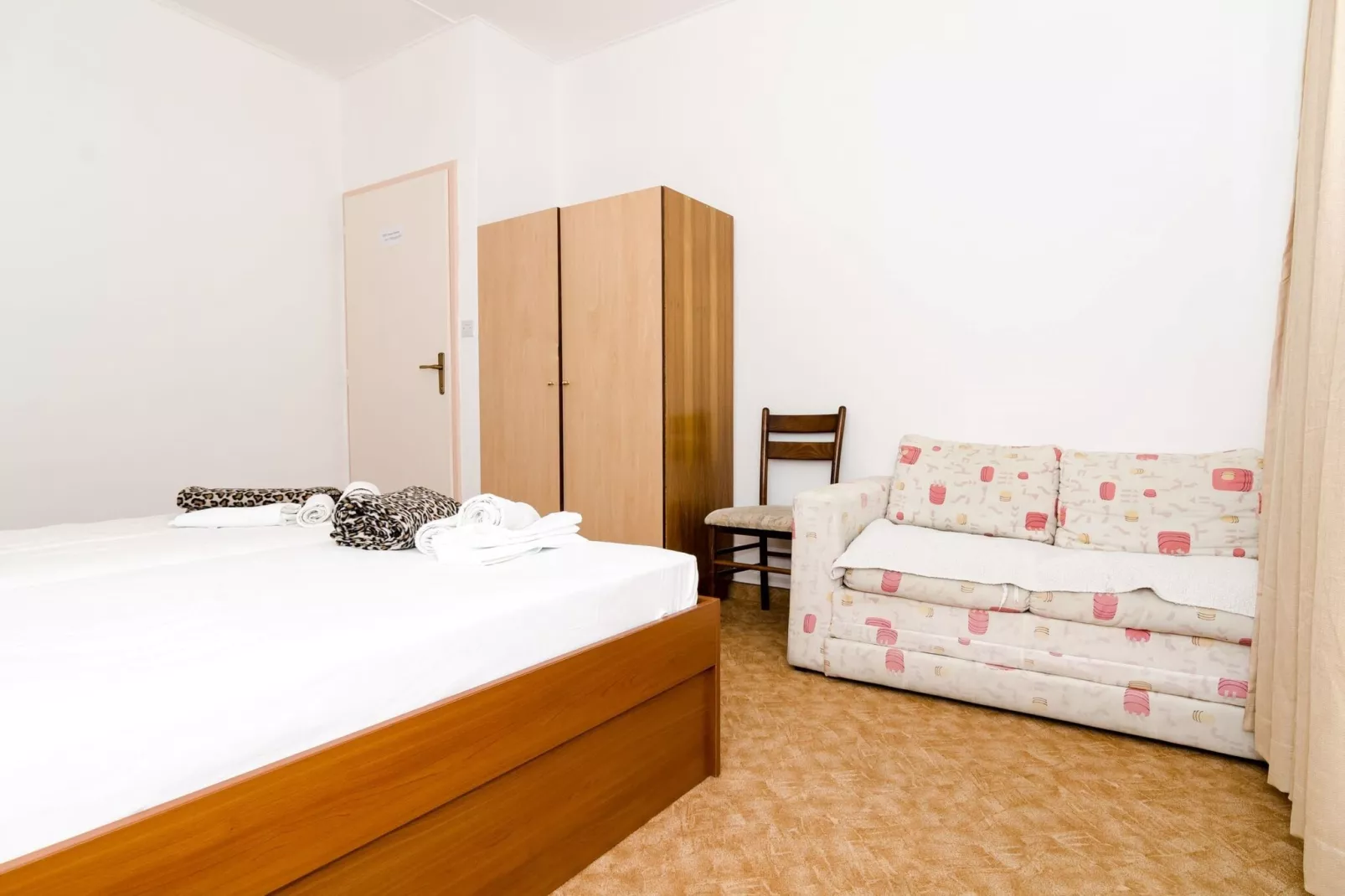 Guest House Daniela - Superior Double Room with Sea View - SOBA 6-Schlafzimmer