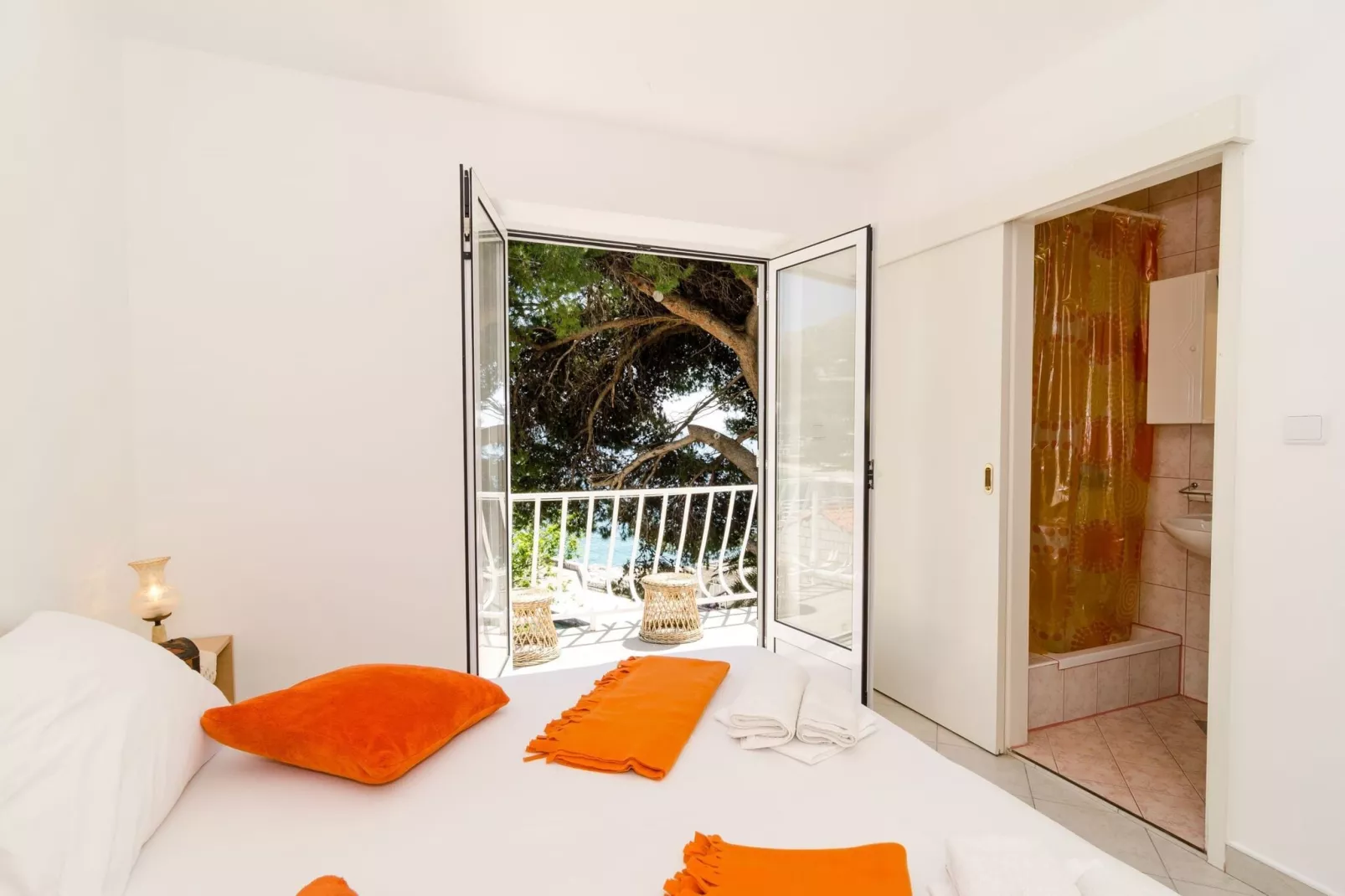 Guest House Daniela - Standard Double Room with Sea View - SOBA 1-Bedroom