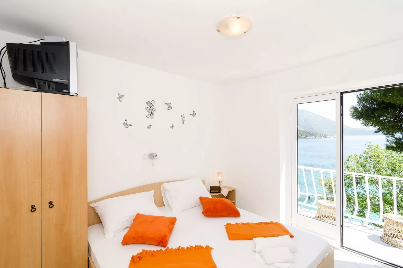 Guest House Daniela - Standard Double Room with Sea View - SOBA 1-Bedroom