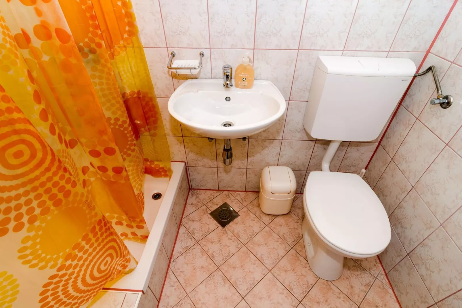 Guest House Daniela - Standard Double Room with Sea View - SOBA 1-Bathroom