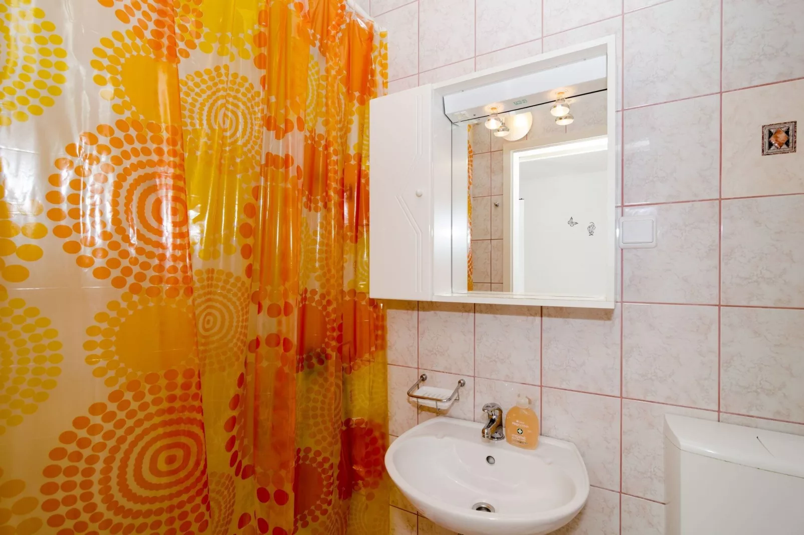 Guest House Daniela - Standard Double Room with Sea View - SOBA 1-Bathroom