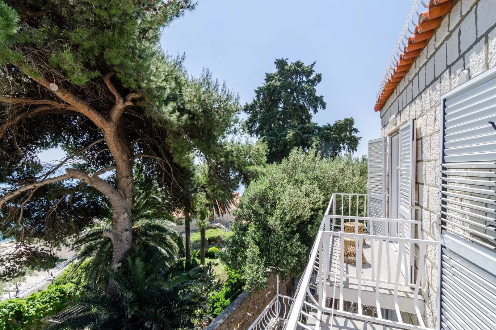 Guest House Daniela - Standard Double Room with Sea View - SOBA 1-Terrace balcony