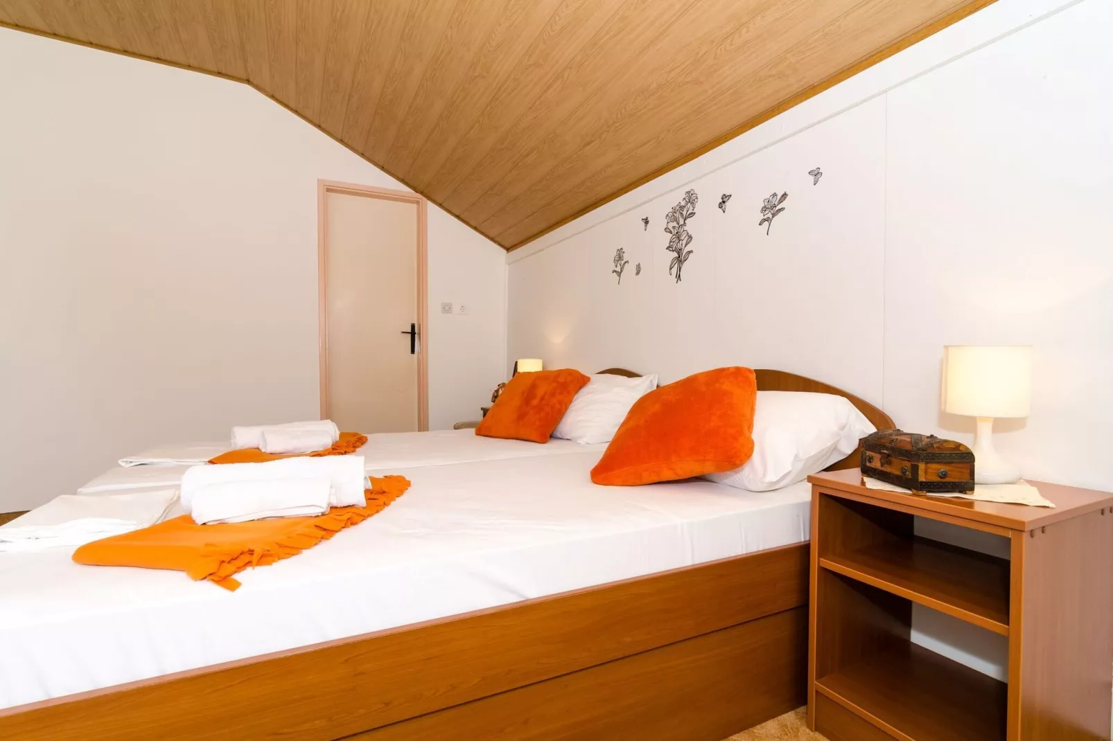 Guest House Daniela - Deluxe Double Room with Sea View - SOBA 7-Chambre