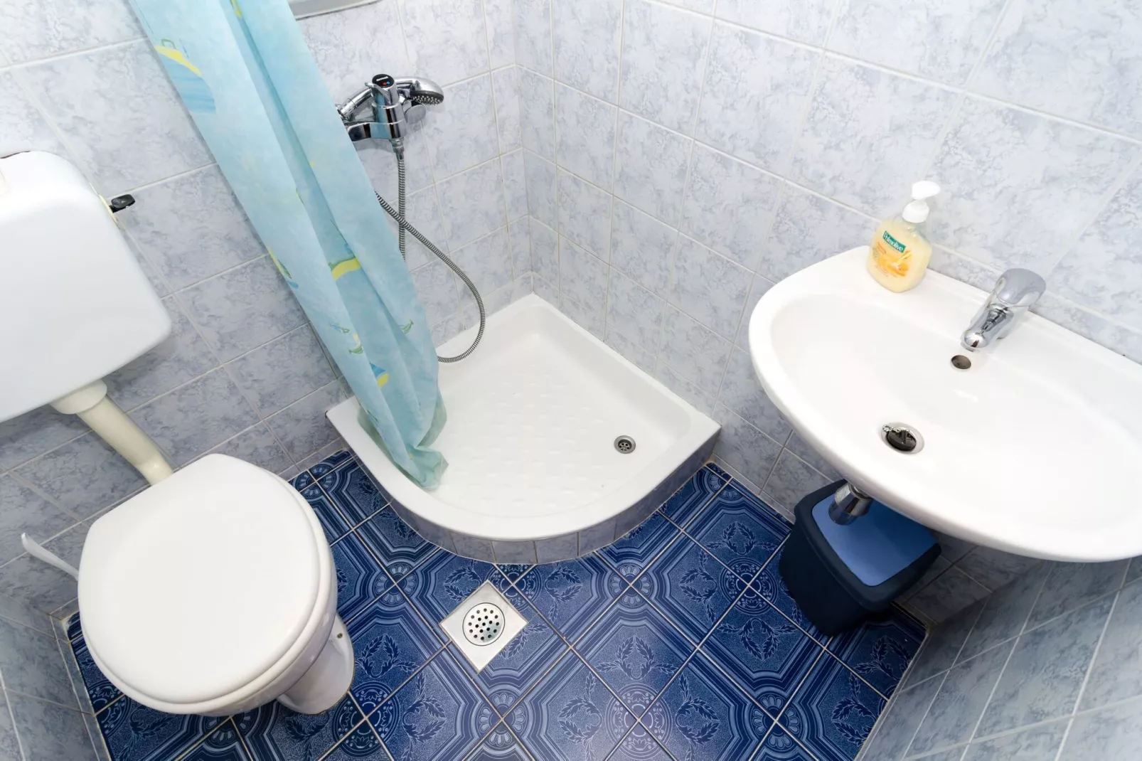 Guest House Daniela - Deluxe Double Room with Sea View - SOBA 7-Salle de bain