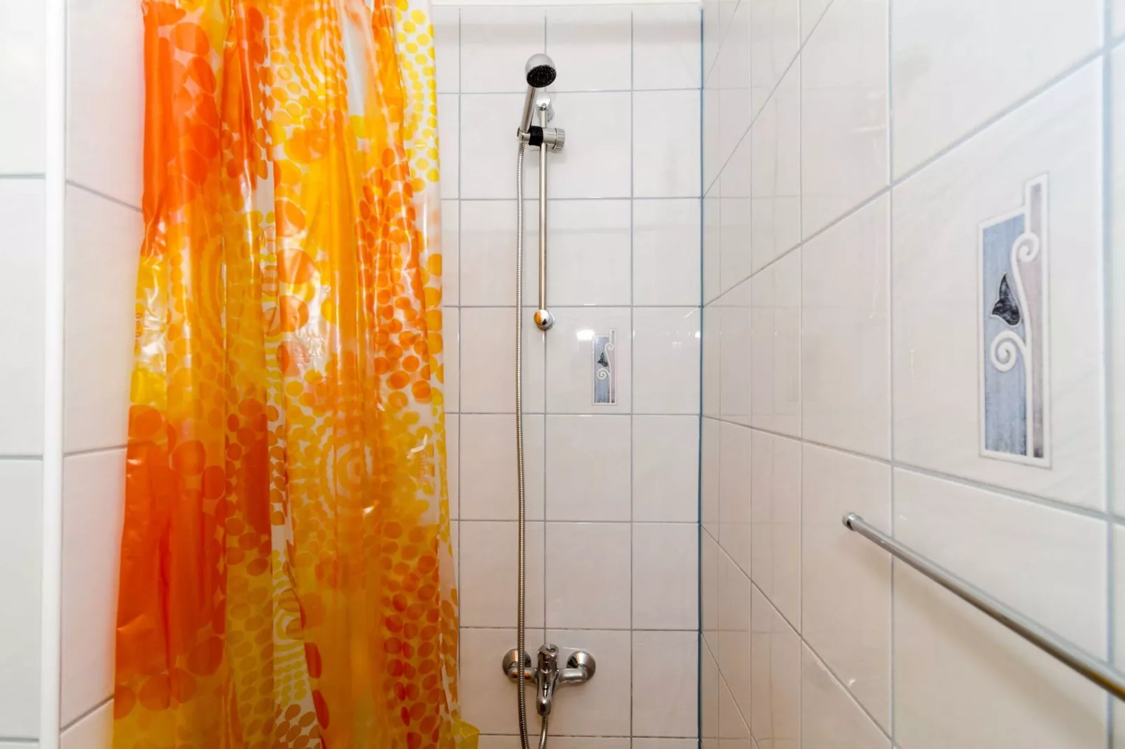 Guest House Daniela - Double Room with Private External Bathroom and Patio - SOBA 3-Bathroom