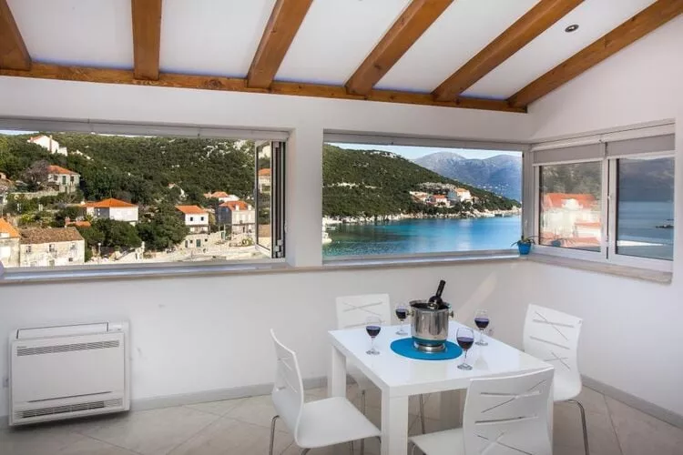 Mali Skoj Apartment - Two-Bedroom Apartment with Sea View-Salon