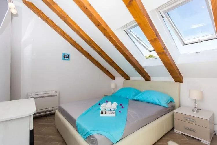 Mali Skoj Apartment - Two-Bedroom Apartment with Sea View-Chambre