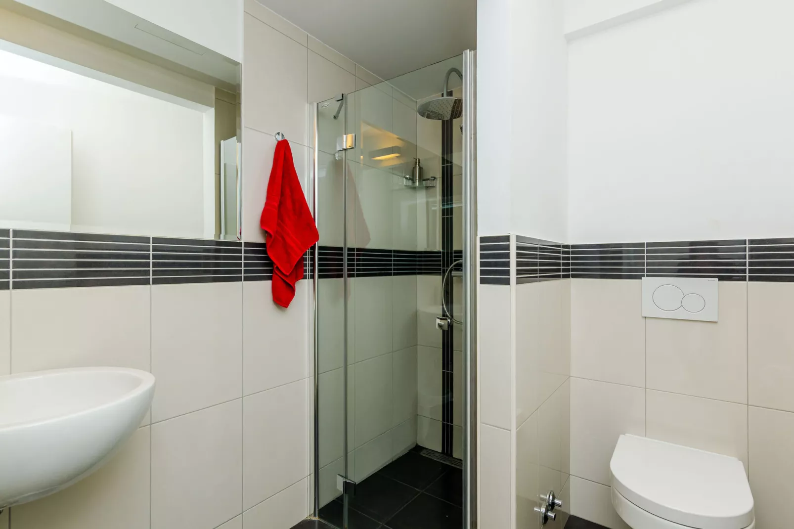 Villa Art Gallery - Six Bedroom Villa with Terrace and Swimming Pool-Salle de bain