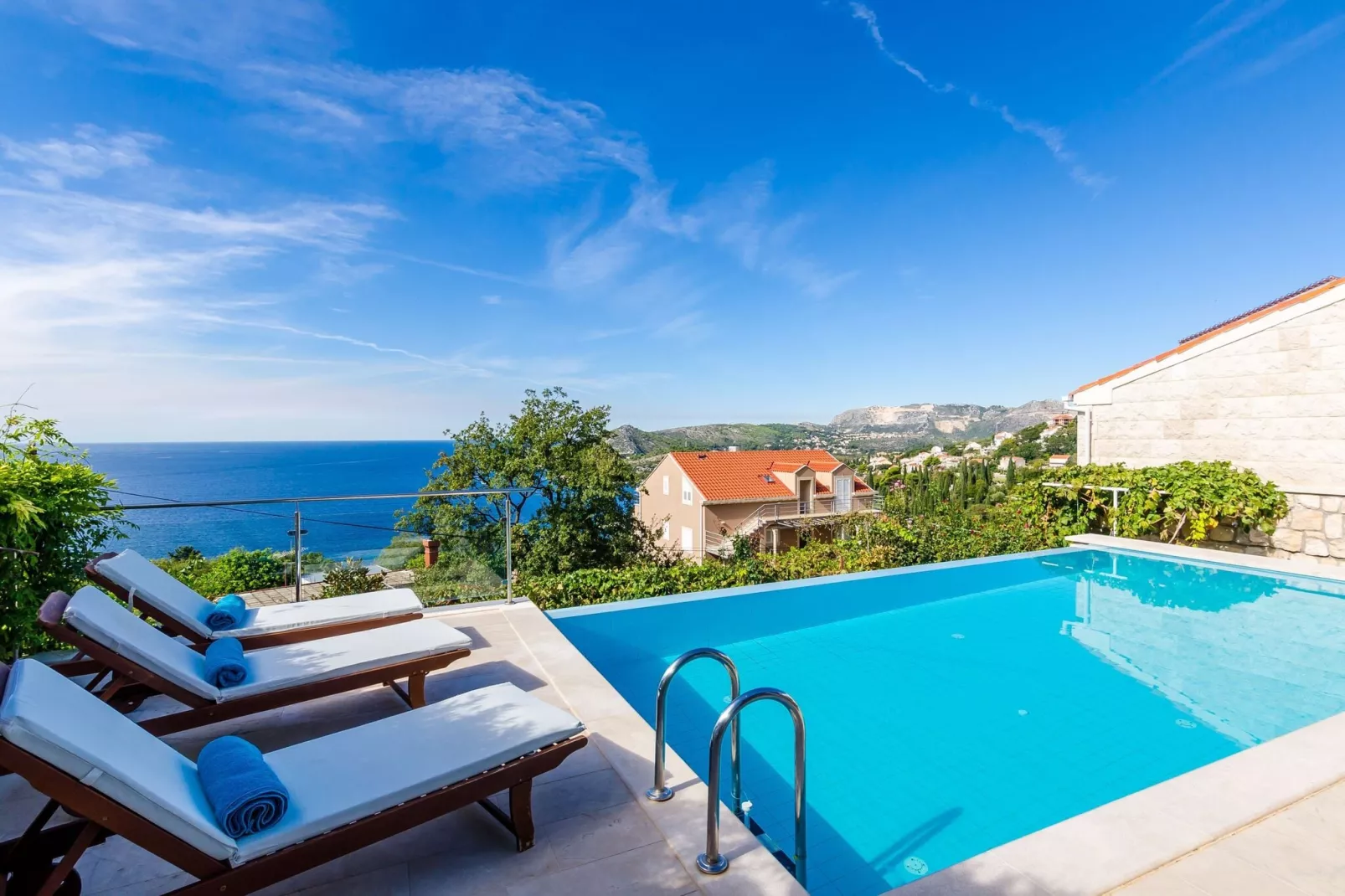 Villa Art Gallery - Six Bedroom Villa with Terrace and Swimming Pool-Piscine