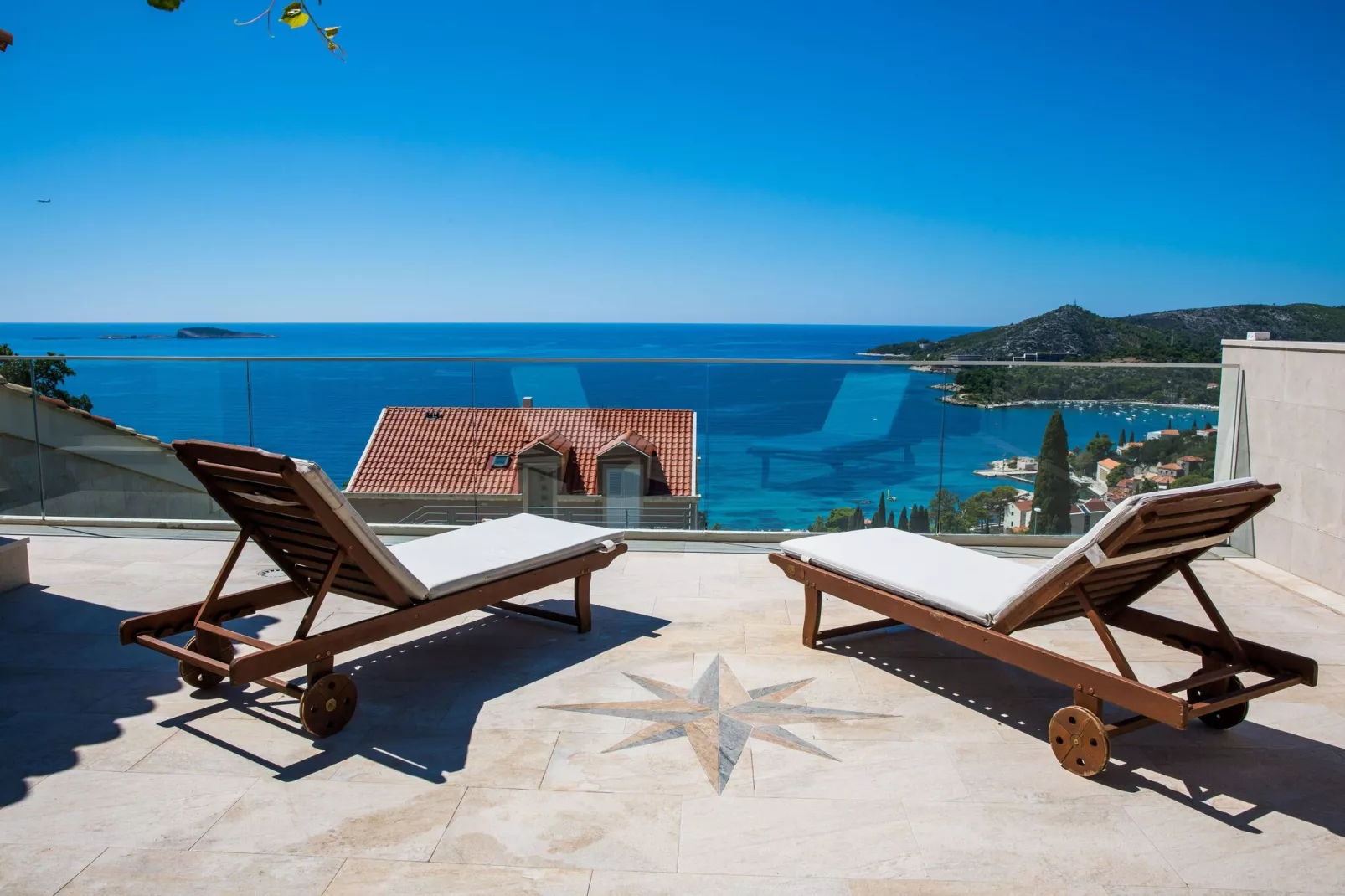 Villa Art Gallery - Six Bedroom Villa with Terrace and Swimming Pool-Extérieur