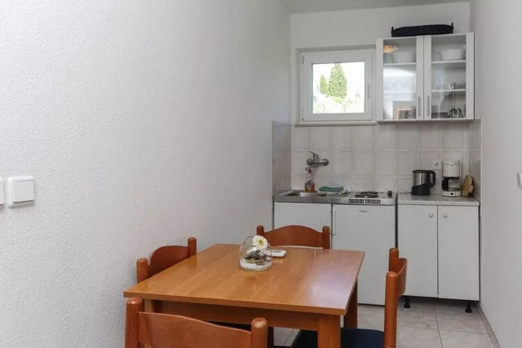 Villa Celenca - Superior Two Bedroom Apartment with Balcony Sea View - A2-Küche