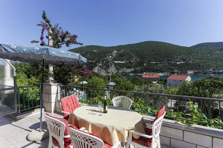 Villa Celenca - Two Bedroom Apartment with Balcony and Sea View - A3-Terrassenbalkon