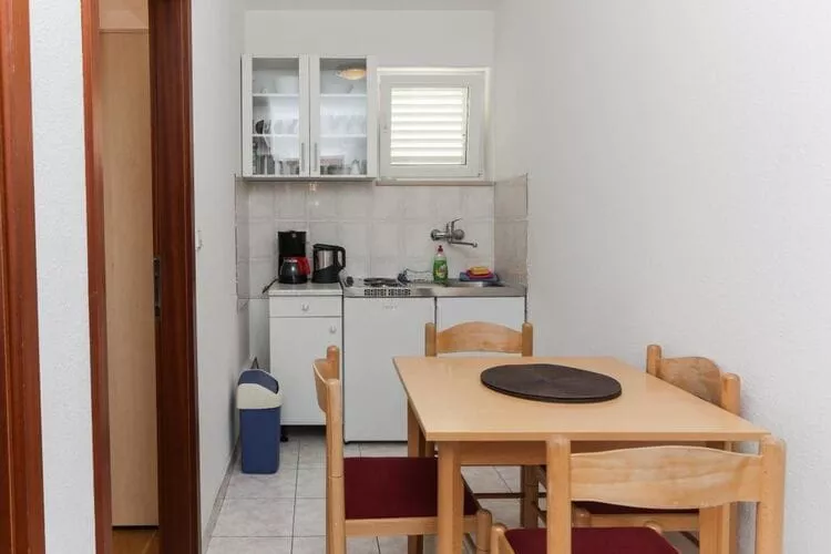 Villa Celenca - Two Bedroom Apartment with Balcony and Sea View - A3-Küche