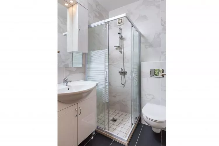 Villa Celenca - One-Bedroom Apartment - A4-Bathroom
