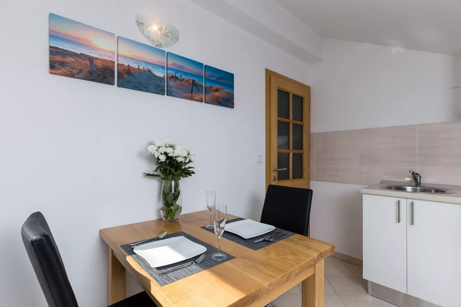 Villa Celenca - Superior Two Bedroom Apartment with Terrace and Sea View - A5-Salle à manger