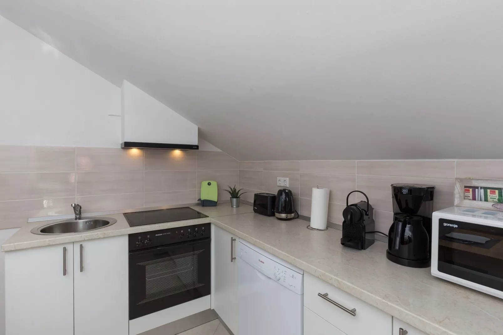Villa Celenca - Superior Two Bedroom Apartment with Terrace and Sea View - A5-Cuisine