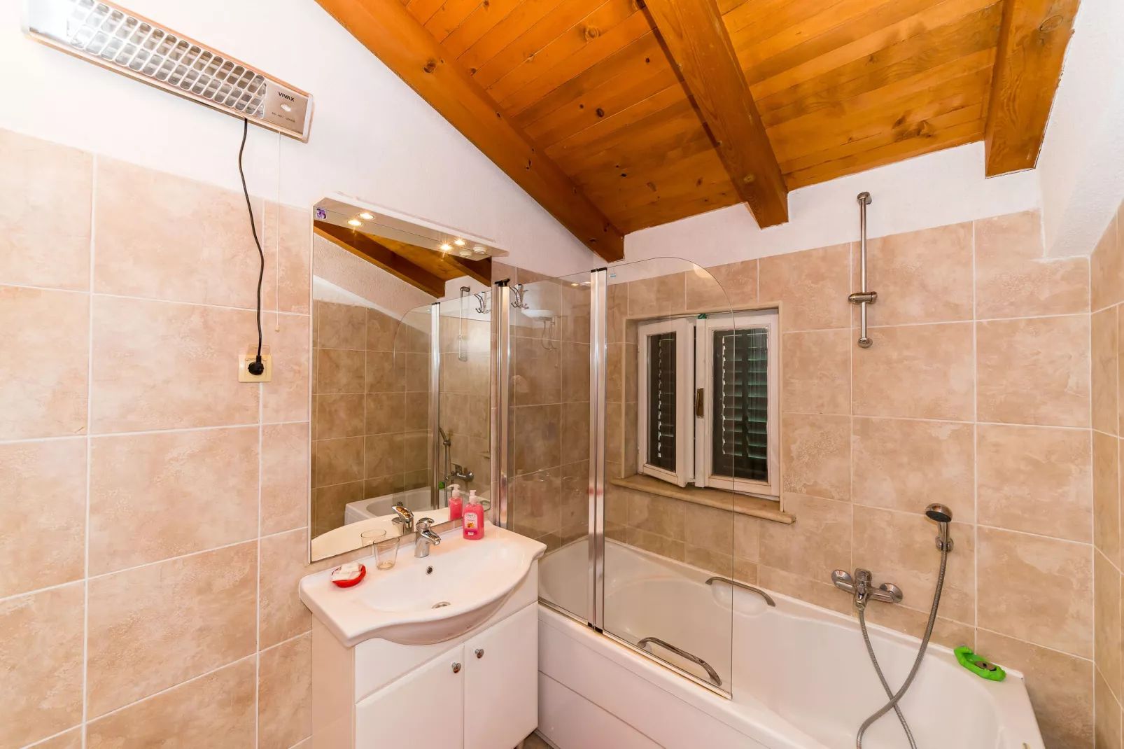 Apartment Casa Vanna - Two-Bedroom Apartment with Terrace and Sea View-Bathroom