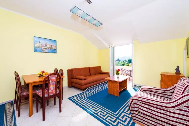 Apartments Azzurro- One Bedroom Apartment with Terrace and Hot Tub ( Azzurro II-gornji)-Salon