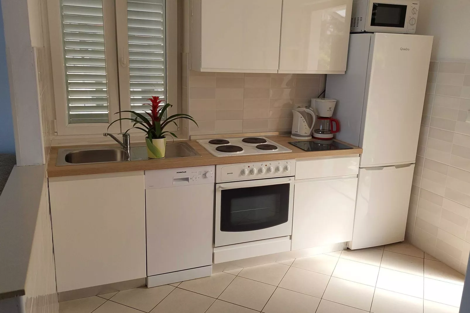 Apartments Matea - Two-Bedroom Apartment with Sea View and Balcony  - (Štikovica)-Kitchen