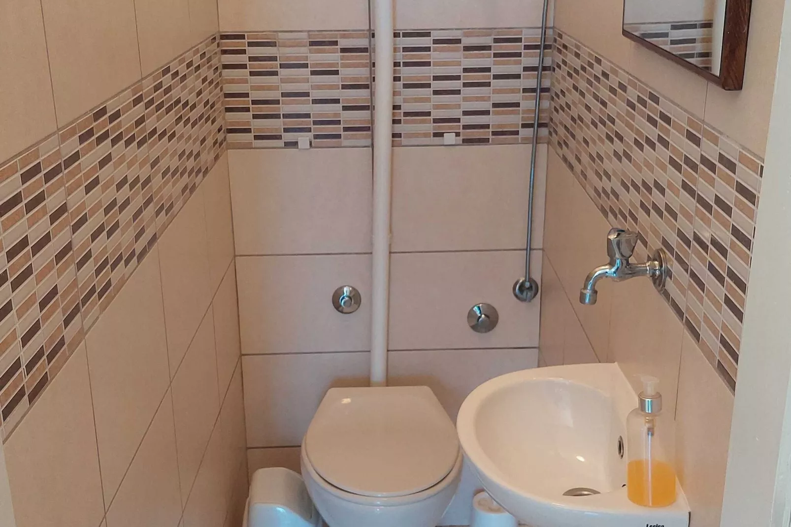 Apartments Matea - Two-Bedroom Apartment with Sea View and Balcony  - (Štikovica)-Bathroom