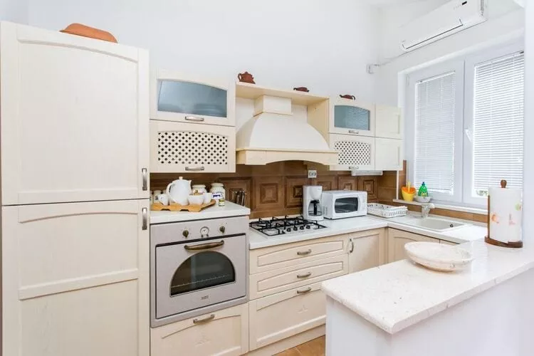 Villa Marini Dvori - Two-Bedroom Apartment with Terrace-Cuisine