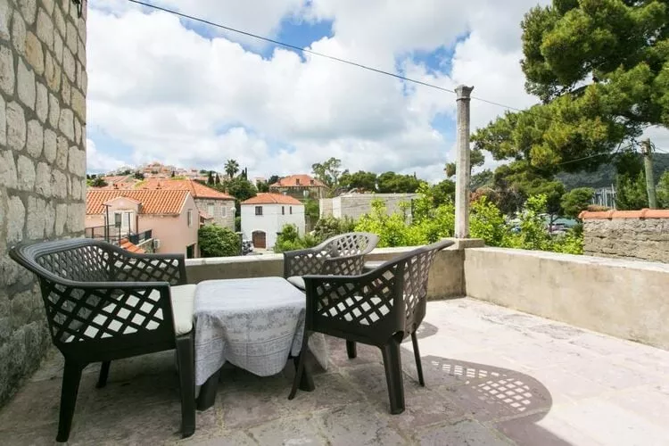 Villa Marini Dvori - Two-Bedroom Apartment with Terrace-Terrasse