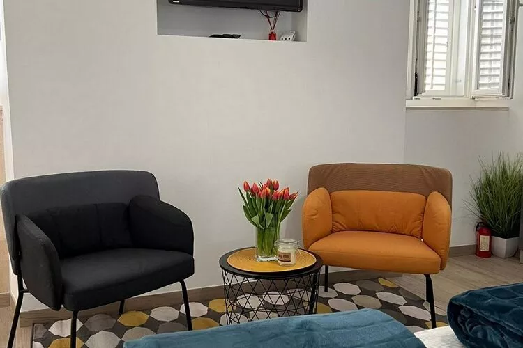 Apartments Noa Old Town - Studio - First Floor-Indoor