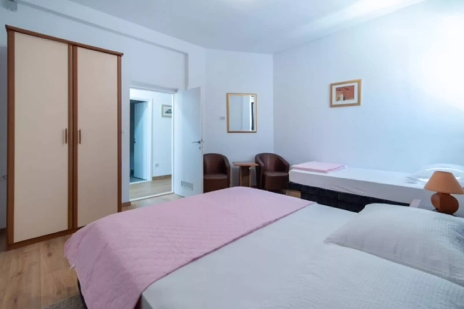 Guest House Kono - Two Bedroom Apartment with Terrace-Chambre