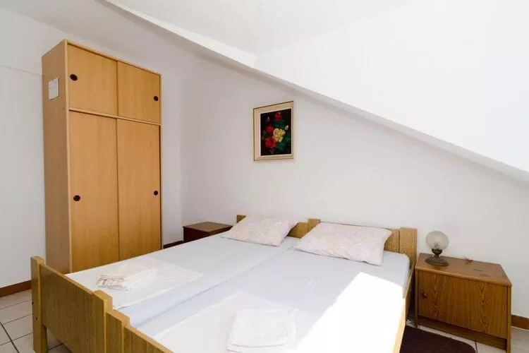 Guest House Misita - One Bedroom Apartment with Balcony and Sea View-Bedroom