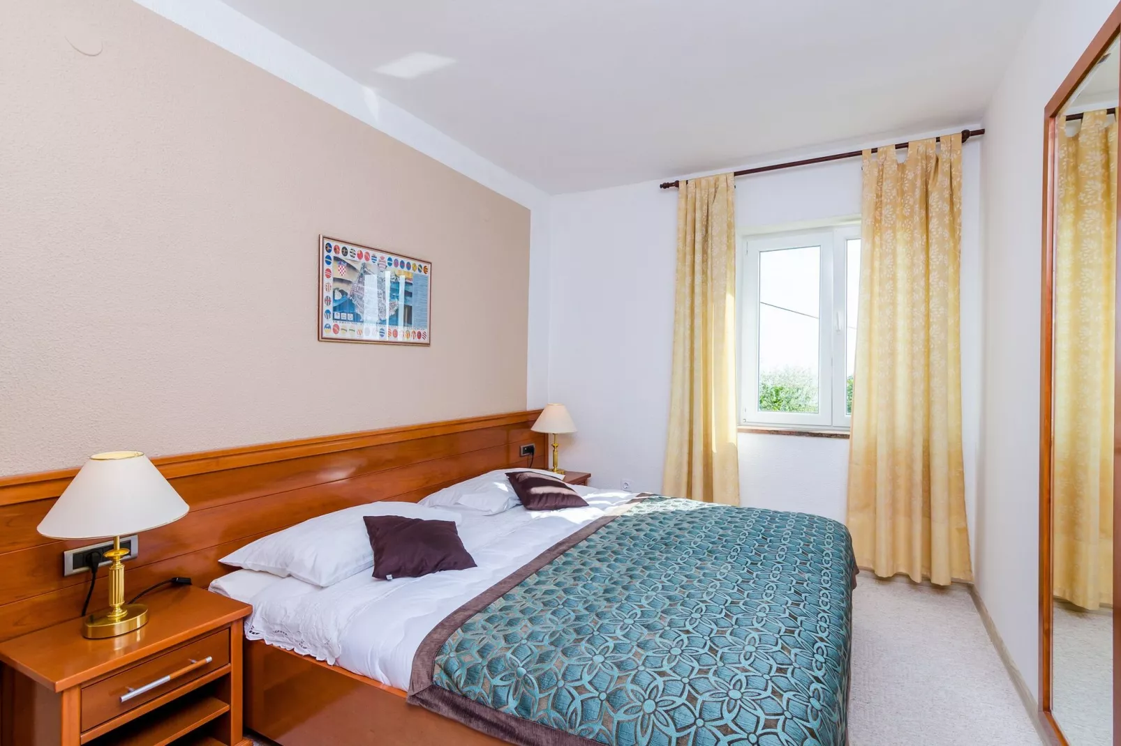 Apartments Nicol - Two-Bedroom Apartment with Terrace and Sea View-Bedroom