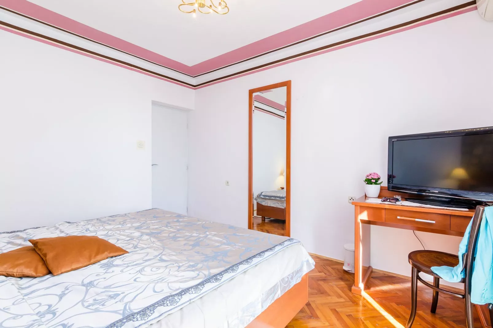 Apartments Nicol - One-Bedroom Apartment with Terrace-Schlafzimmer