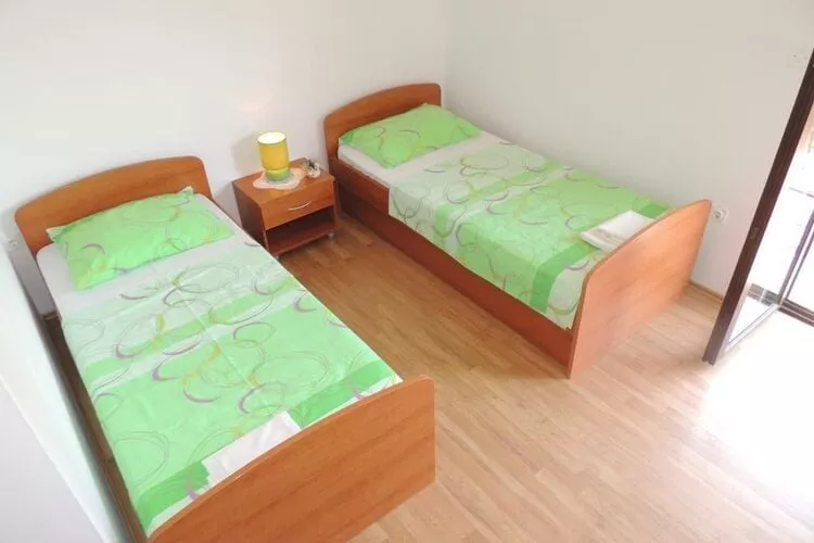 Apartments Travarevic - Two-Bedroom Apartment (4 Adults) No1-Bedroom
