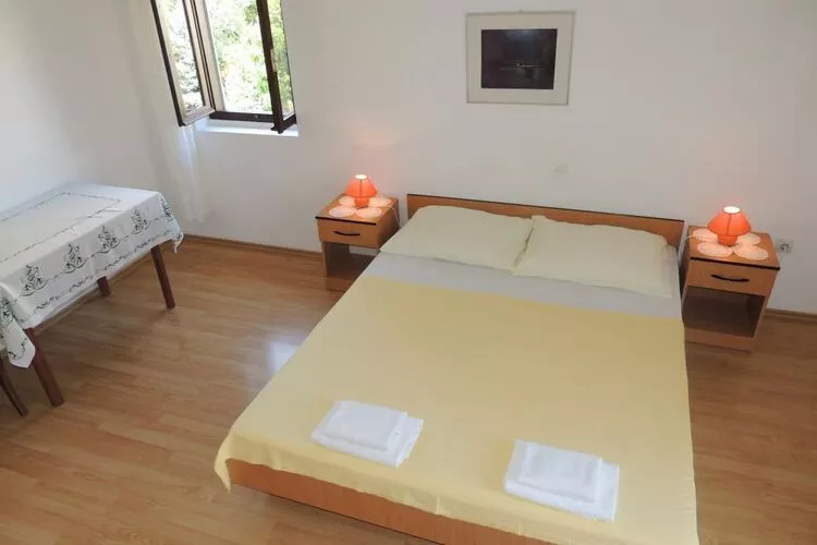 Apartments Travarevic - Two-Bedroom Duplex (6 Adults)-Bedroom